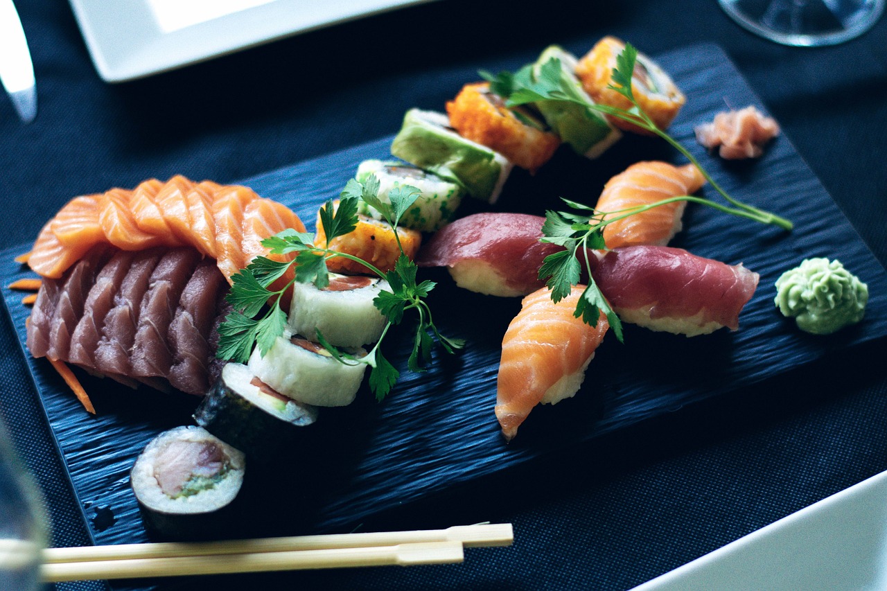 Sushi med Lax och Avokado